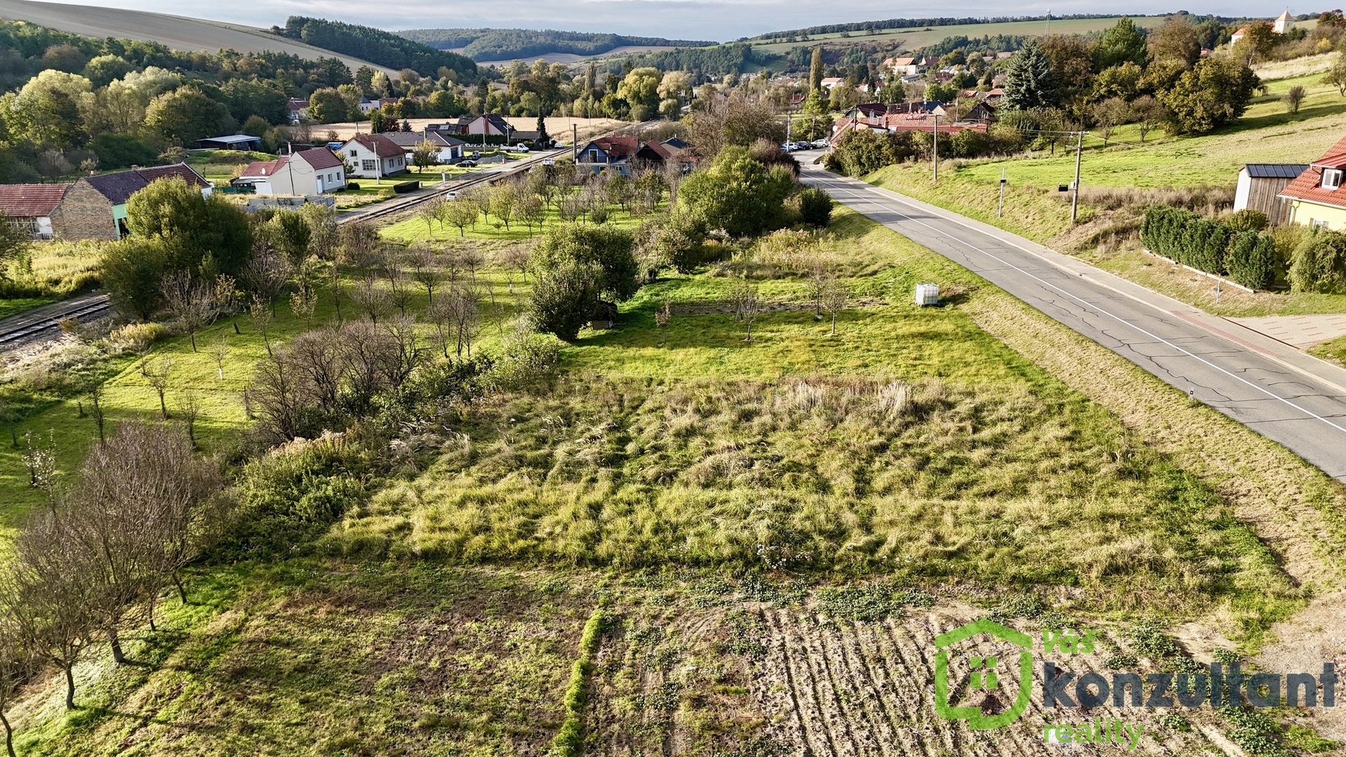 Prodej stavebního pozemku 196 m² – Nemotice