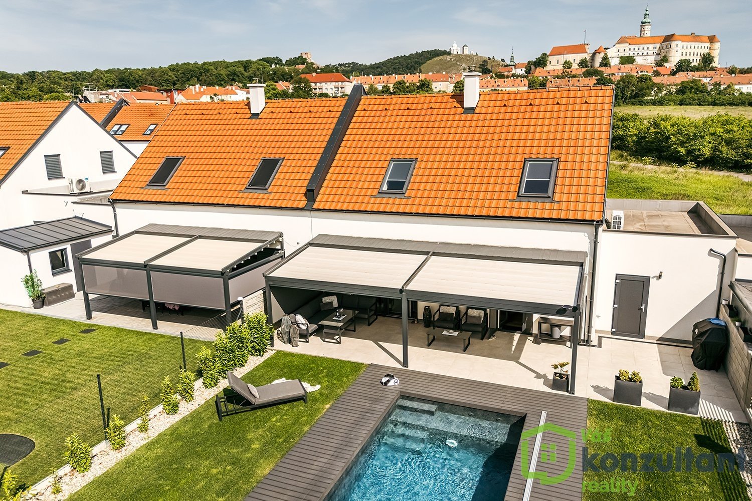 Rodinný dům v Mikulově s luxusním bazénem