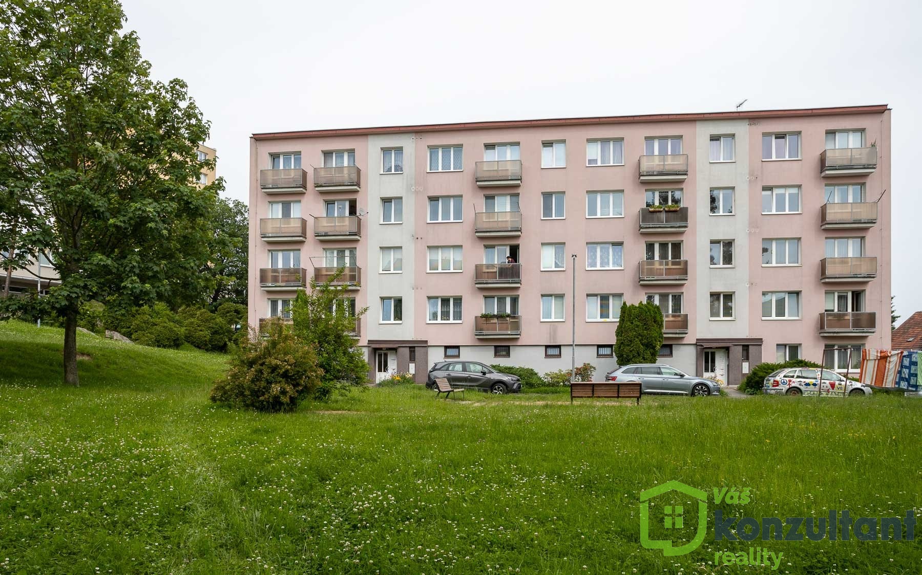 Prodej bytu 2+kk, 52 m2 – Kopečná, Žďár nad Sázavou – klidná lokalita s výhledem do vnitrobloku